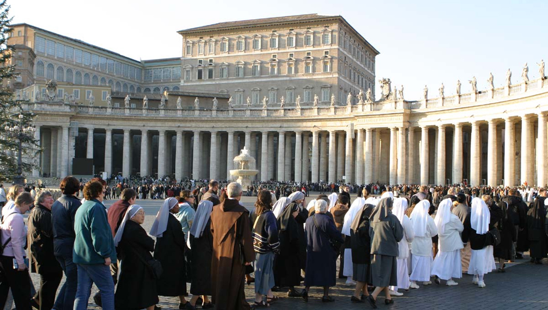 St. Peters basilica Entry Queue